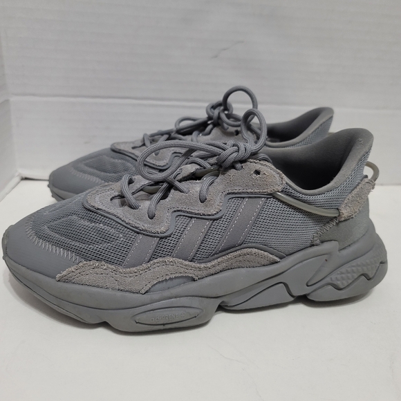 Adidas Juniors Osweego Sneakers Triple Gray IG1035 Size 5 - Picture 3 of 11